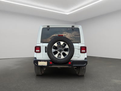 2023 Jeep Wrangler VUD 4x4 4 pts. Unlimited Sahara, MHEV, 3.6l, TA, piel, f. led, RA-18 (línea anterior)
