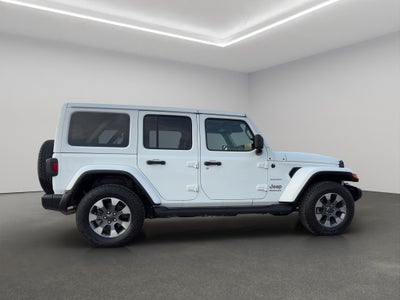 2023 Jeep Wrangler VUD 4x4 4 pts. Unlimited Sahara, MHEV, 3.6l, TA, piel, f. led, RA-18 (línea anterior)