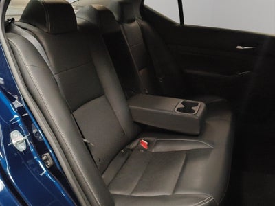 2023 Nissan Altima 4 pts. Exclusive, 2.0T, CVT, climatronic, QC, s. Bose, f. led, RA-19