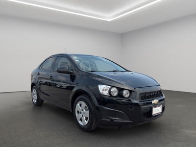 2016 Chevrolet Sonic 4 pts. LS, TM5, a/ac., VE del., R-15 (línea anterior)