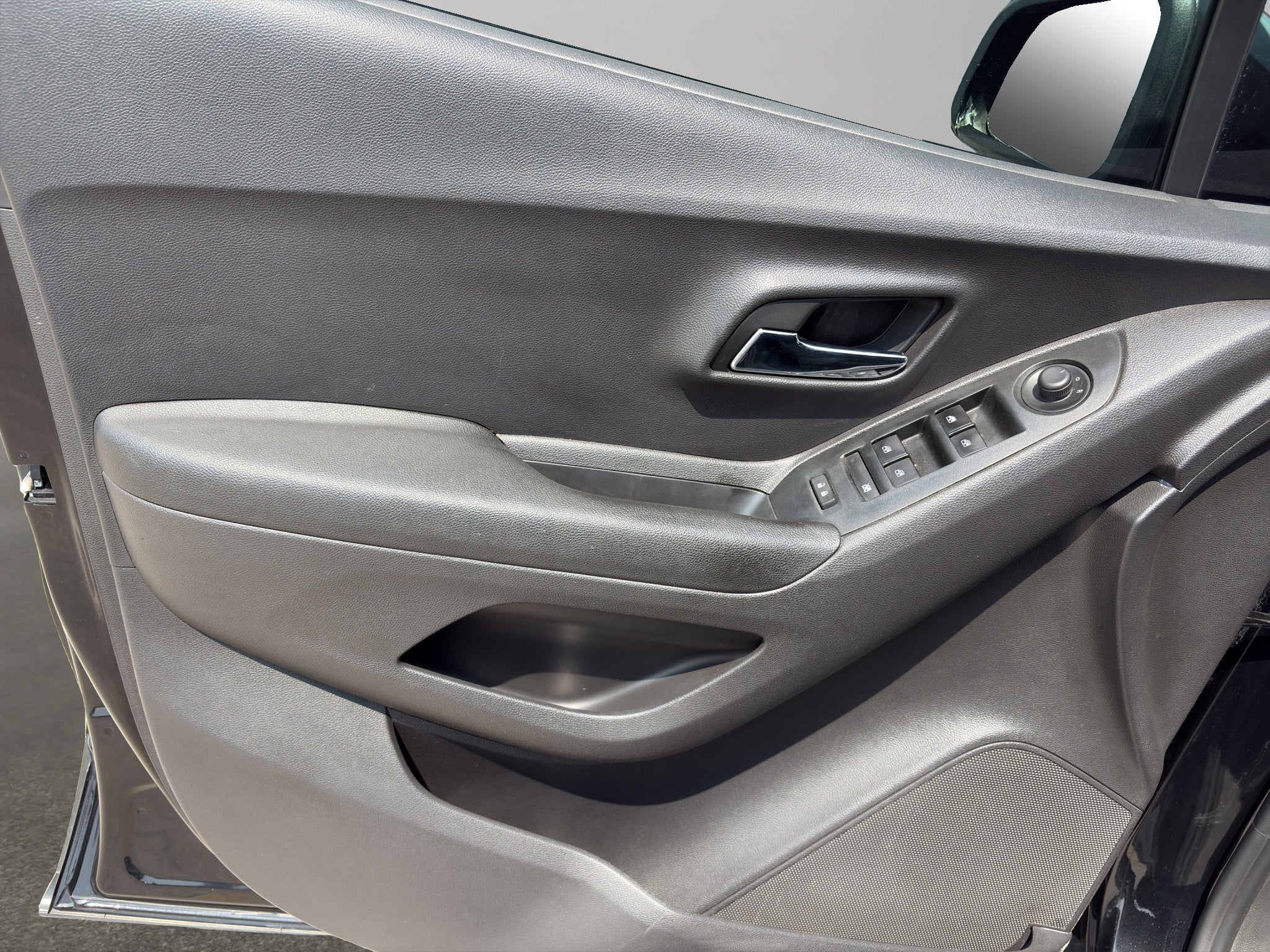 2020 Chevrolet Trax VUD 5 pts. LT, 1.8l, TA, RA-16 (línea anterior)