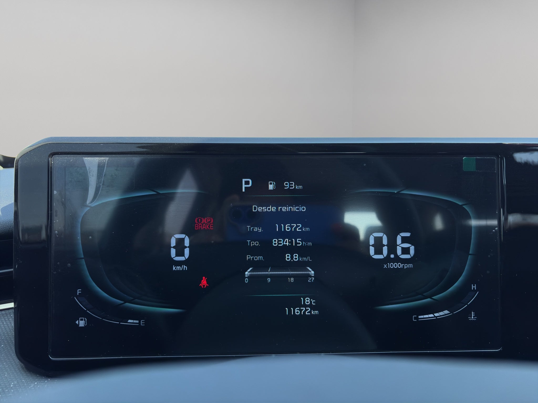 2024 Kia K3 5 pts. HB EX, 1.6l, TA, a/ac., RA-16