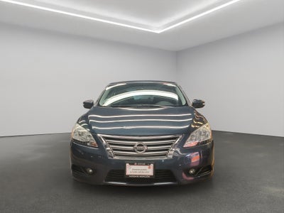 2016 Nissan Sentra 4 pts. Advance, CVT, a/ac., f. niebla, RA-16 (línea anterior)