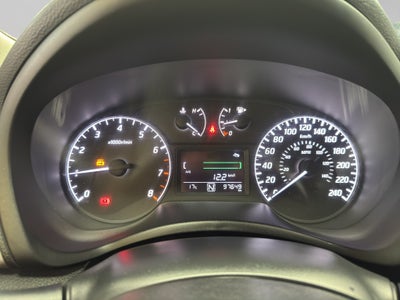 2017 Nissan Sentra 4 pts. Sense, CVT, a/ac., RA-16 (cambio de línea)