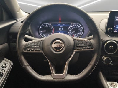 2024 Nissan Sentra 4 pts. Advance, CVT, a/ac., f. niebla, RA-16