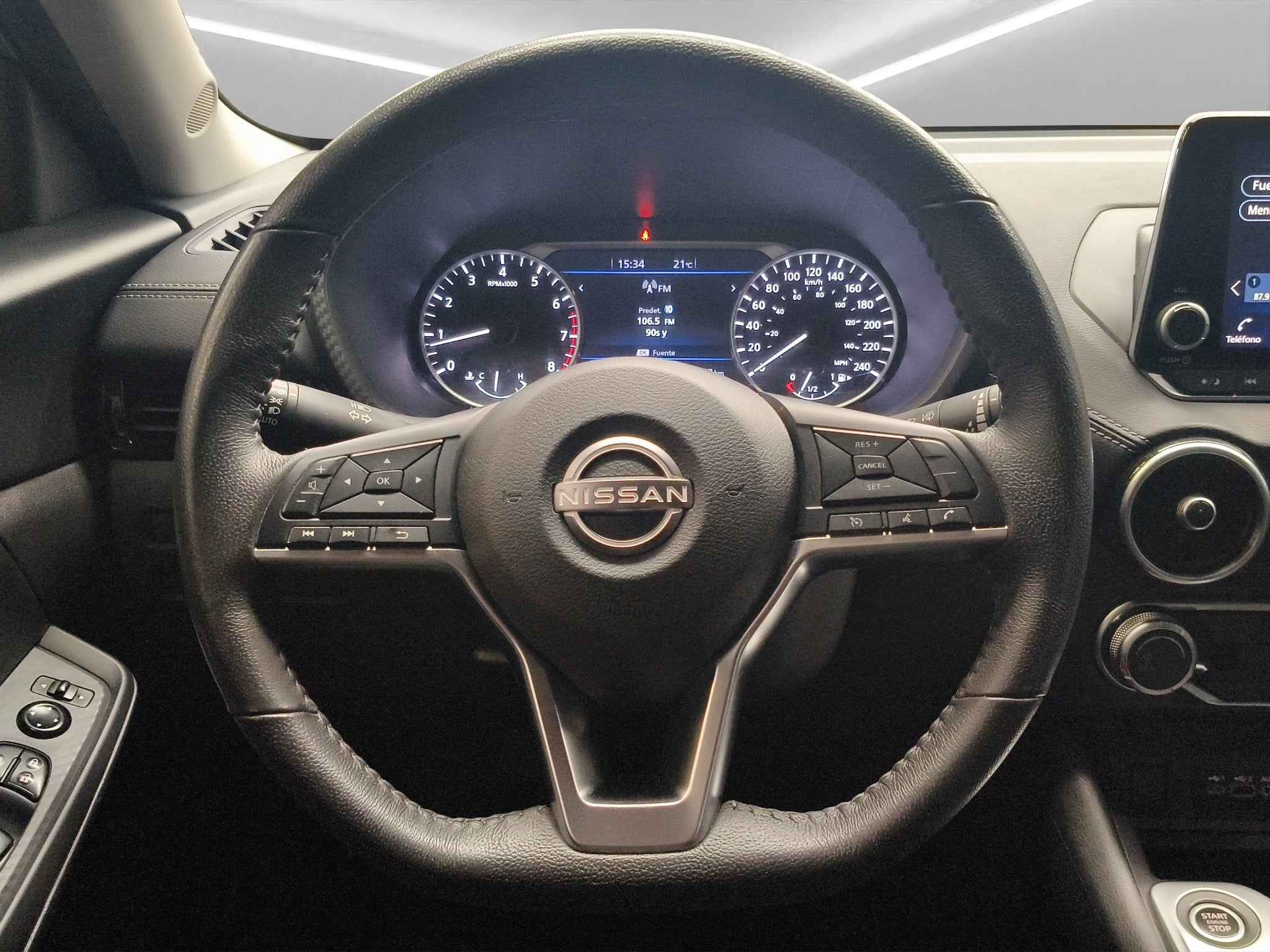 2024 Nissan Sentra 4 pts. Advance, CVT, a/ac., f. niebla, RA-16