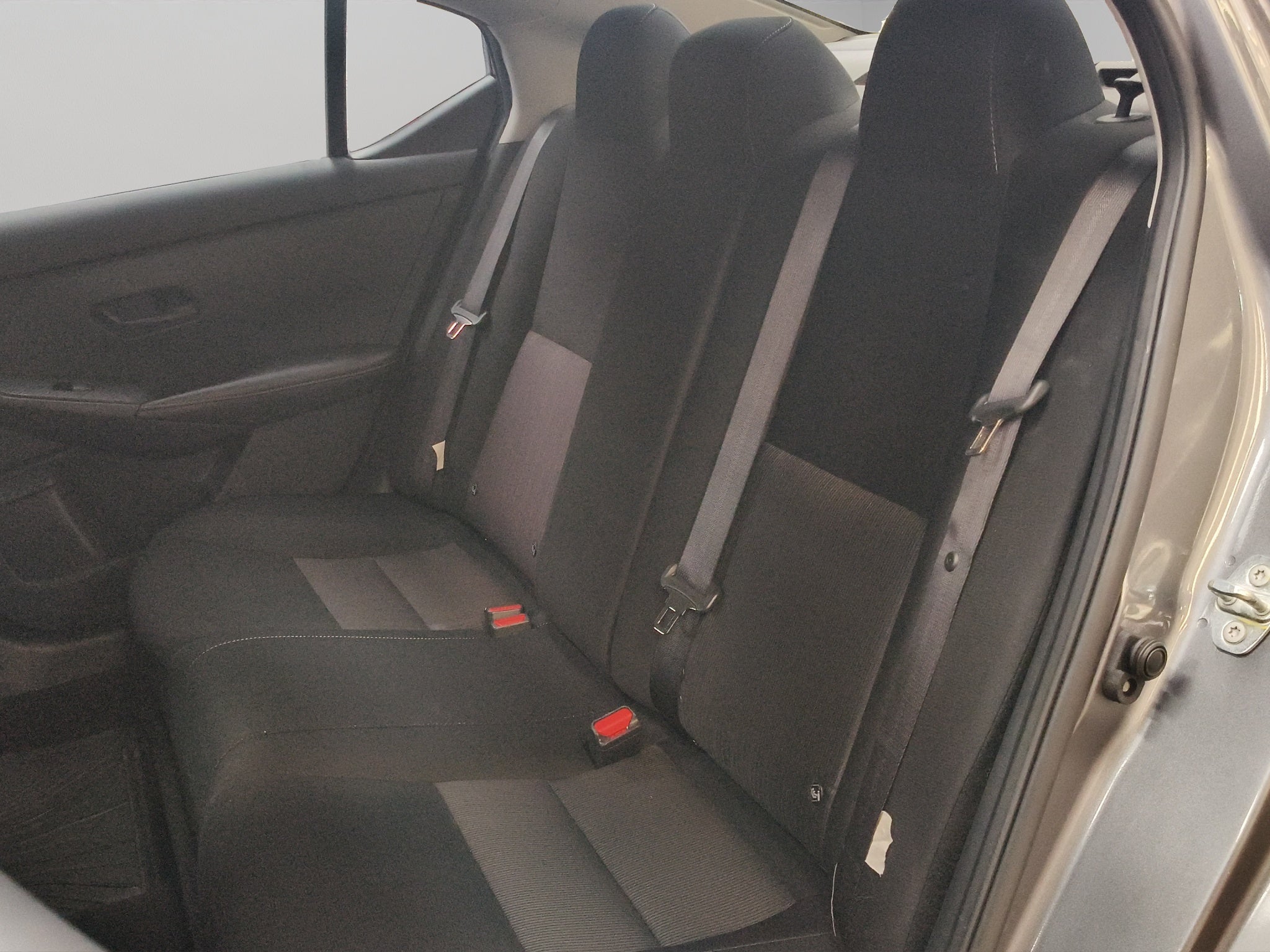 2024 Nissan Sentra 4 pts. Advance, CVT, a/ac., f. niebla, RA-16
