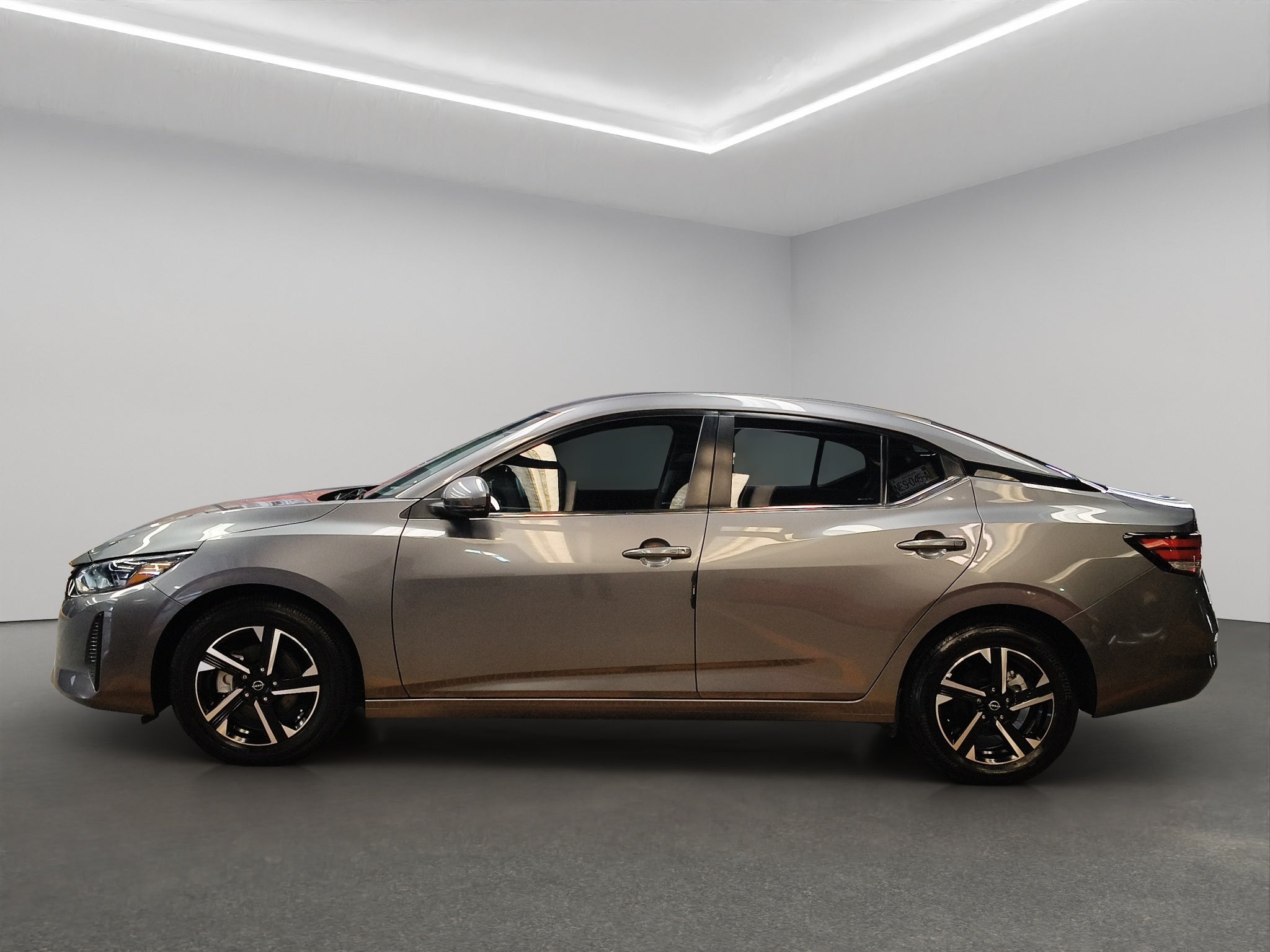 2024 Nissan Sentra 4 pts. Advance, CVT, a/ac., f. niebla, RA-16