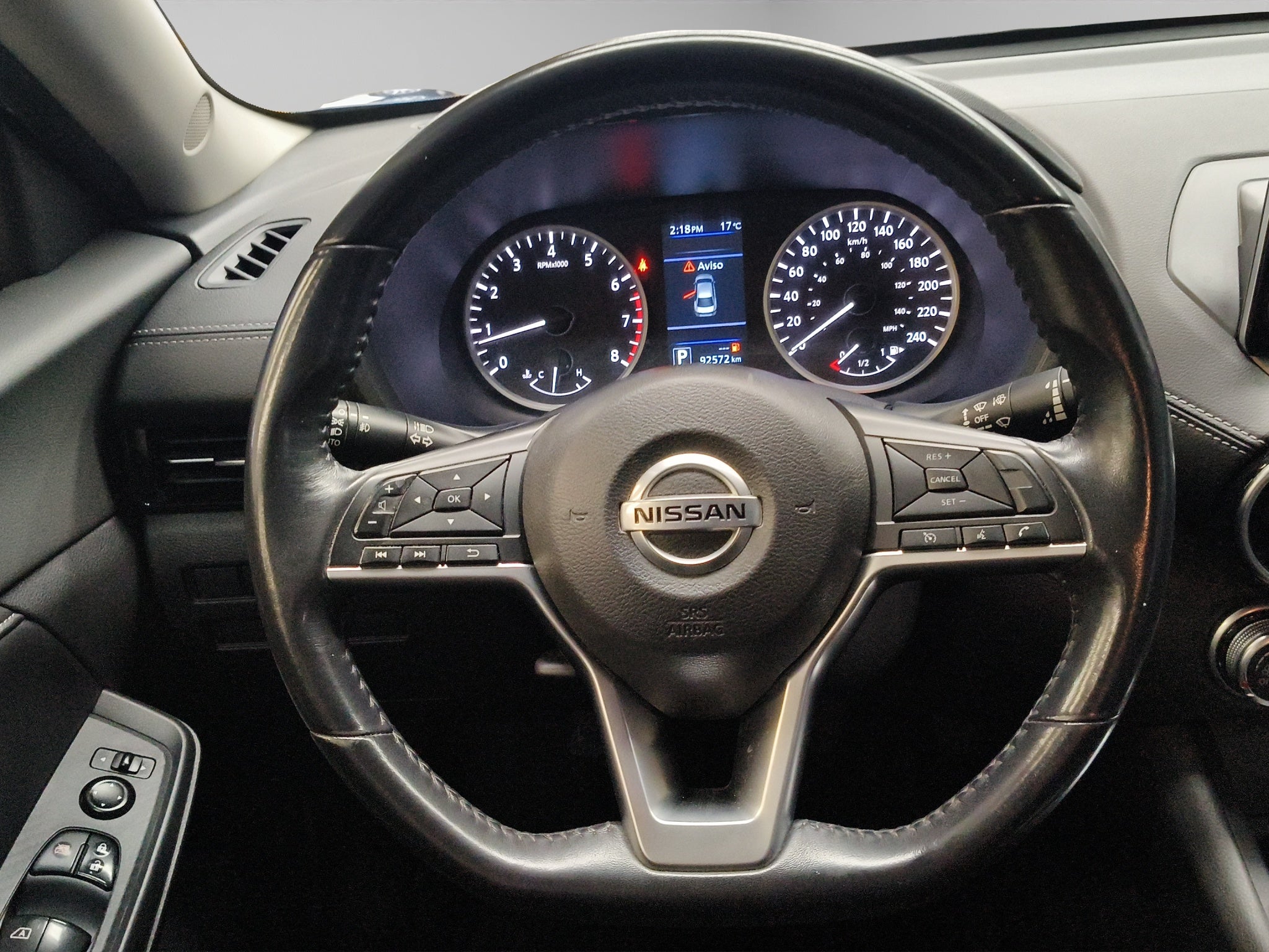2020 Nissan Sentra 4 pts. Advance, CVT, a/ac., f. niebla, RA-16 (línea anterior)