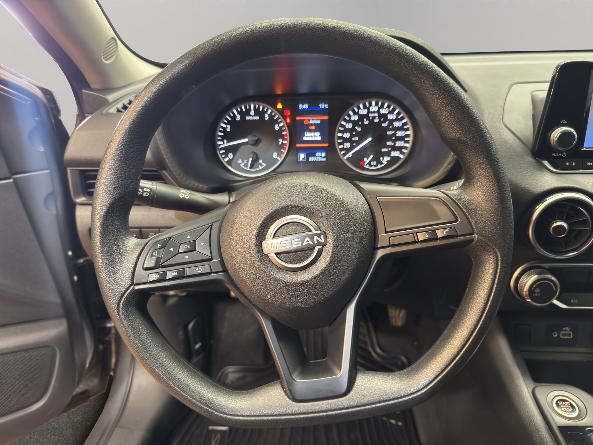 2024 Nissan Sentra 4 pts. Sense, CVT, a/ac., RA-16