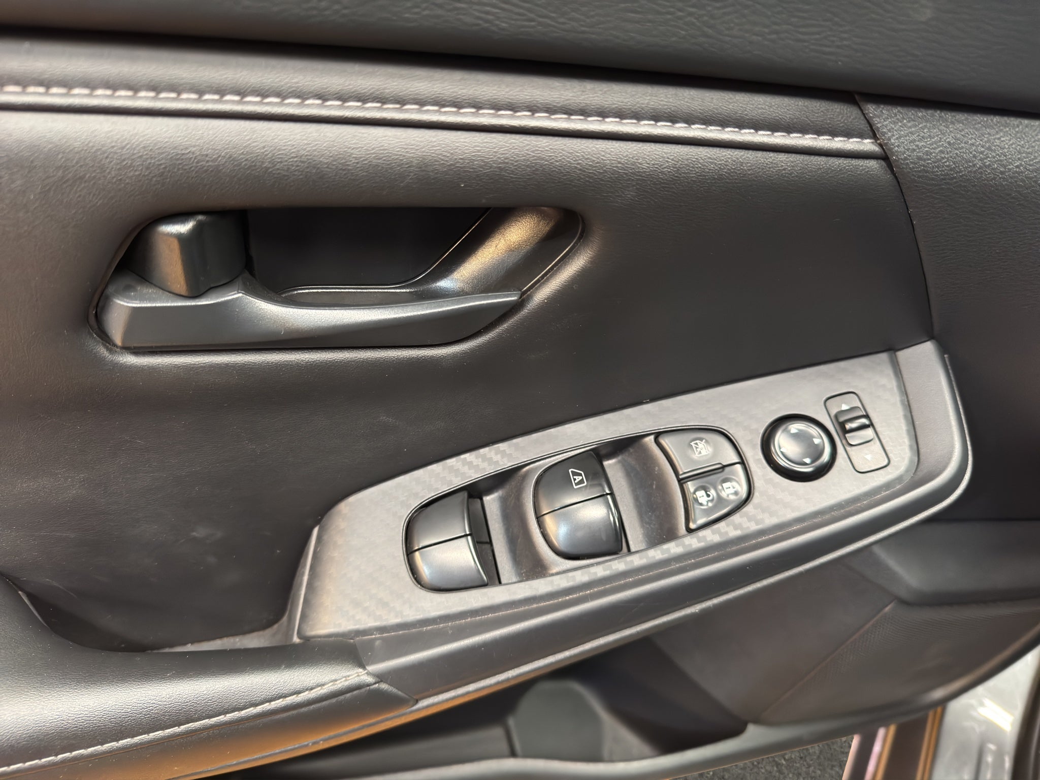 2024 Nissan Sentra 4 pts. Sense, CVT, a/ac., RA-16