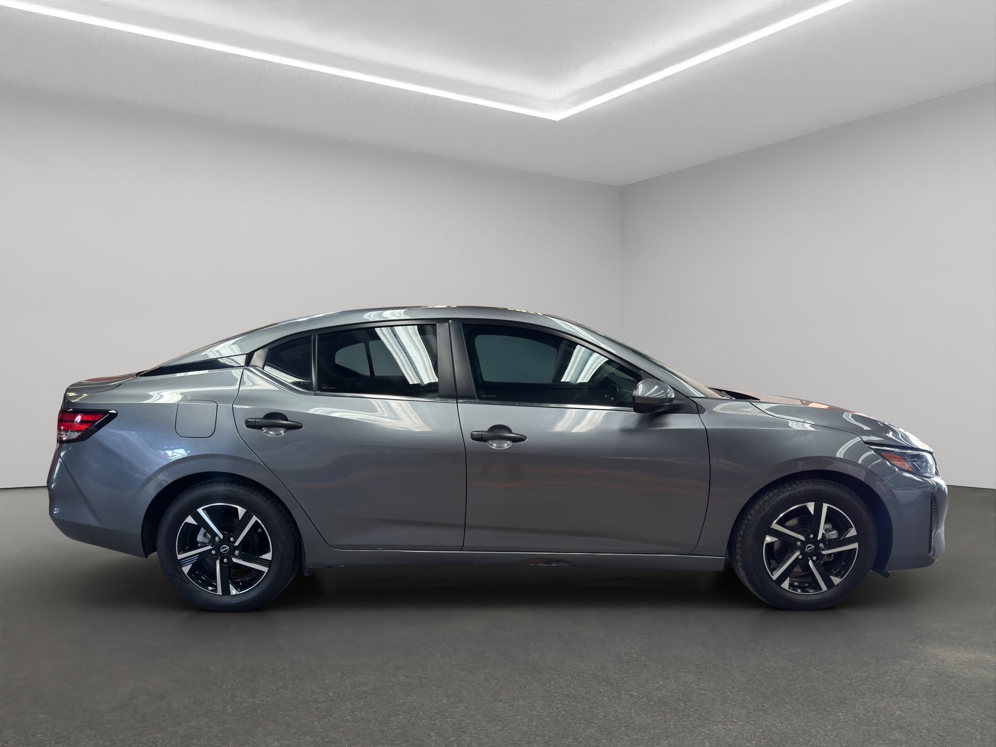 2024 Nissan Sentra 4 pts. Sense, CVT, a/ac., RA-16