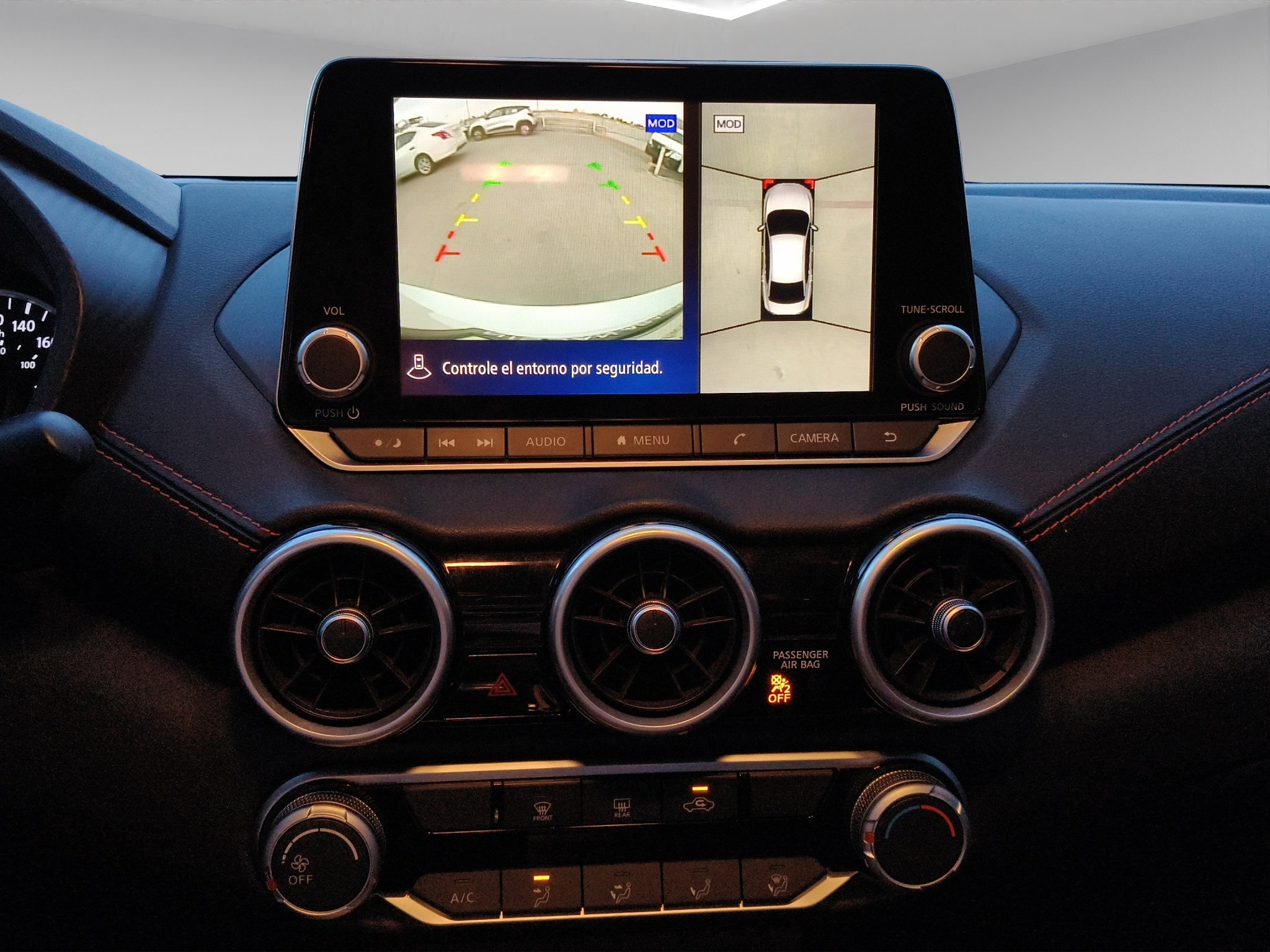 2024 Nissan Sentra 4 pts. SR, TA, a/ac., QC, s. Bose, f. led, RA-18