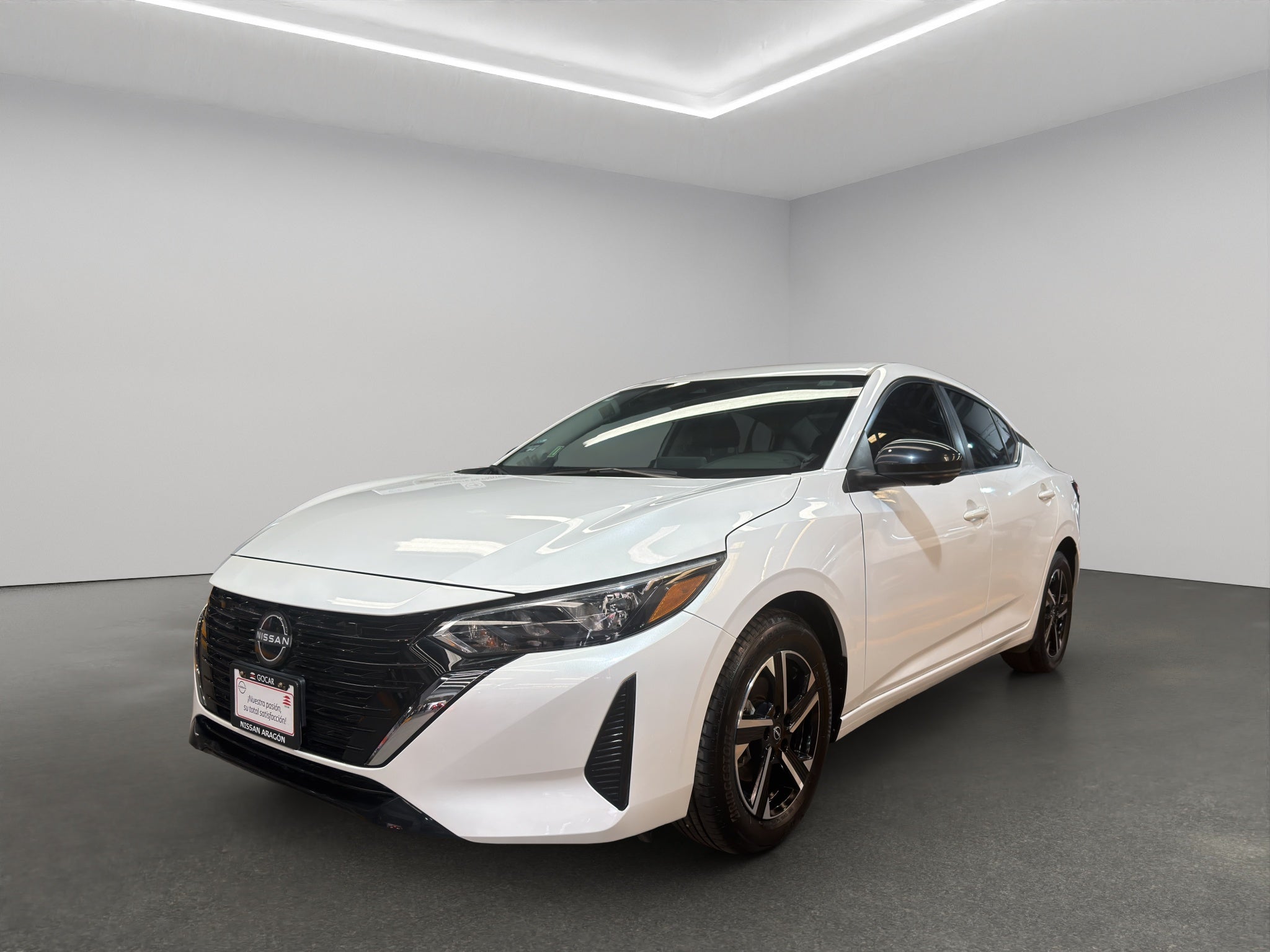 2024 Nissan Sentra 4 pts. Advance, TM6, a/ac., f. niebla, RA-16