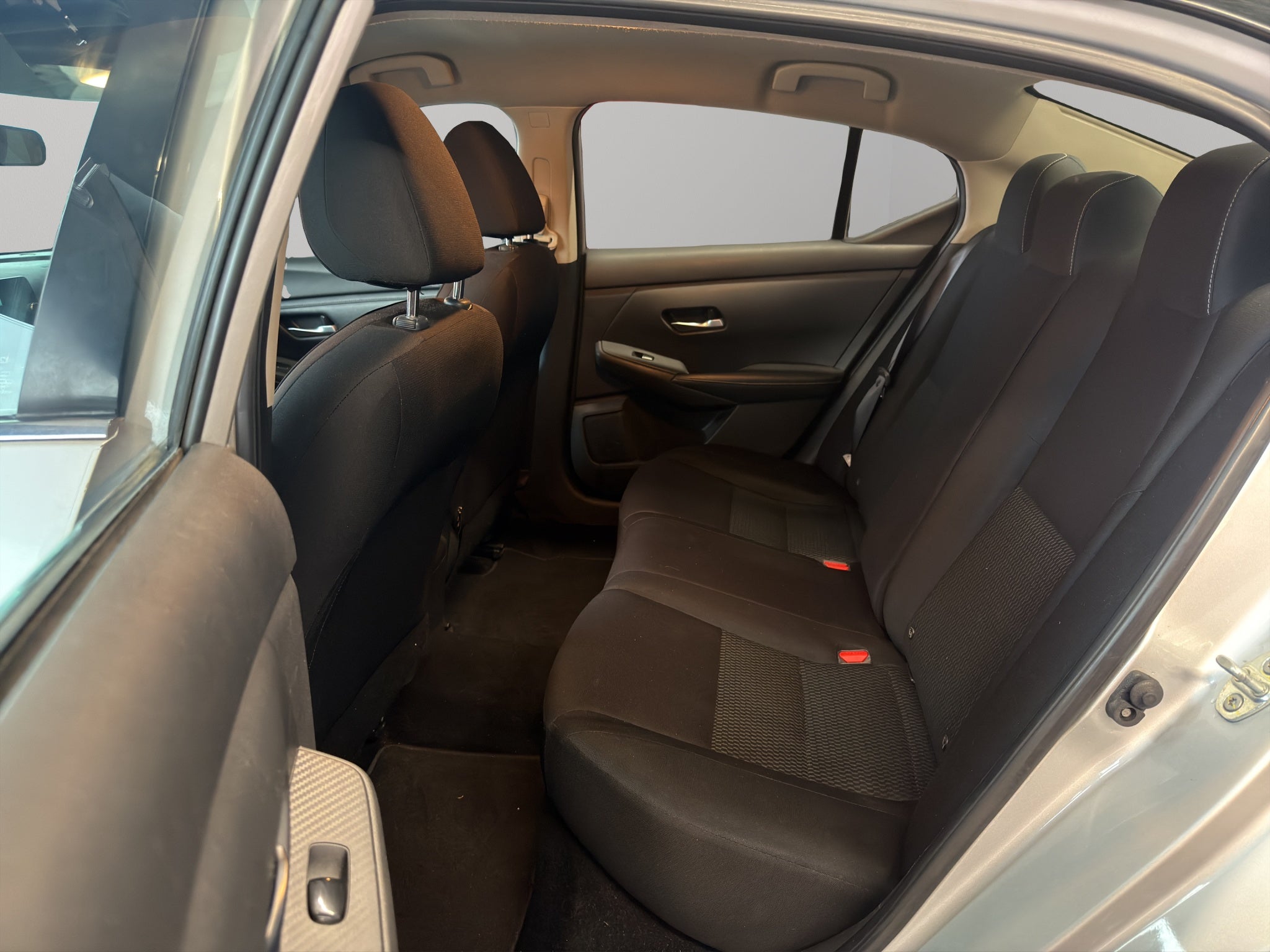 2020 Nissan Sentra 4 pts. Sense, CVT, a/ac., RA-16 (línea nueva)