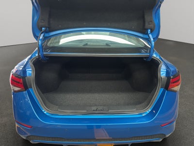 2025 Nissan Sentra 4 pts. Advance, CVT, a/ac., f.niebla, RA-16 (línea anterior)