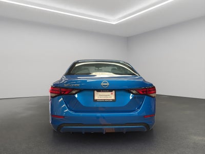 2025 Nissan Sentra 4 pts. Advance, CVT, a/ac., f.niebla, RA-16 (línea anterior)