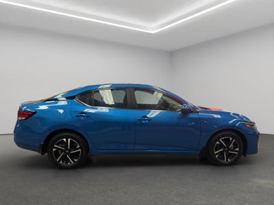 2025 Nissan Sentra 4 pts. Advance, CVT, a/ac., f.niebla, RA-16 (línea anterior)