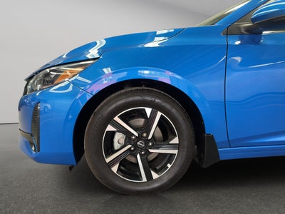 2025 Nissan Sentra 4 pts. Advance, CVT, a/ac., f.niebla, RA-16 (línea anterior)