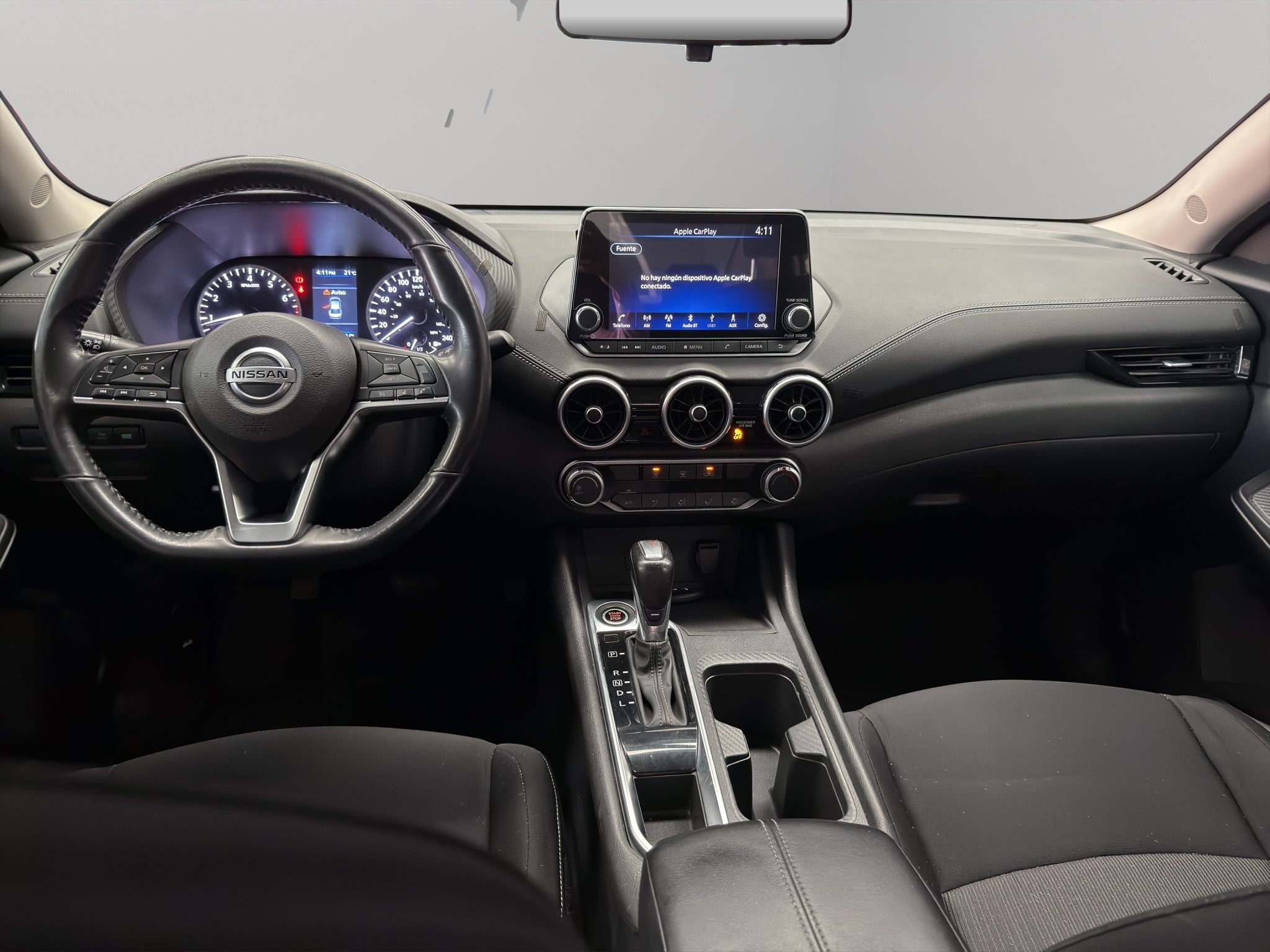 2023 Nissan Sentra 4 pts. Advance, CVT, a/ac., f. niebla, RA-16