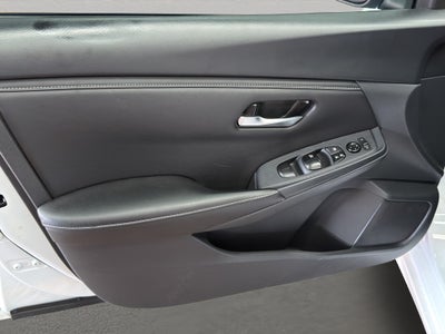 2023 Nissan Sentra 4 pts. Advance, CVT, a/ac., f. niebla, RA-16