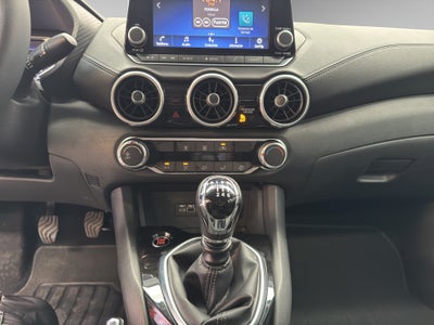 2025 Nissan Sentra 4 pts. Advance, TM6, a/ac., f. niebla, RA-16 (línea anterior)