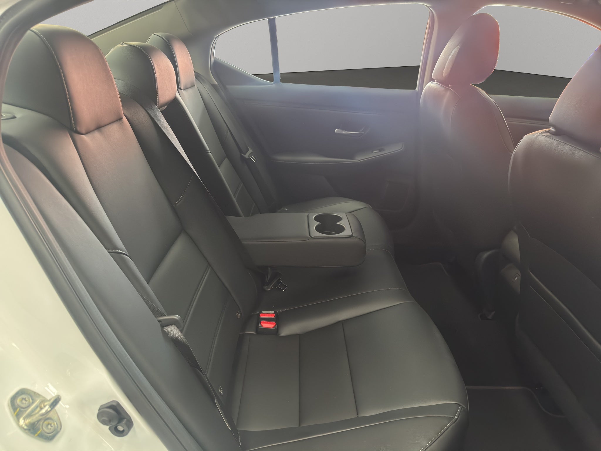 2025 Nissan Sentra 4 pts. SR Platinum, TA, a/ac. Aut., piel, QC, s. Bose, f. led, RA-18 (línea anterior)