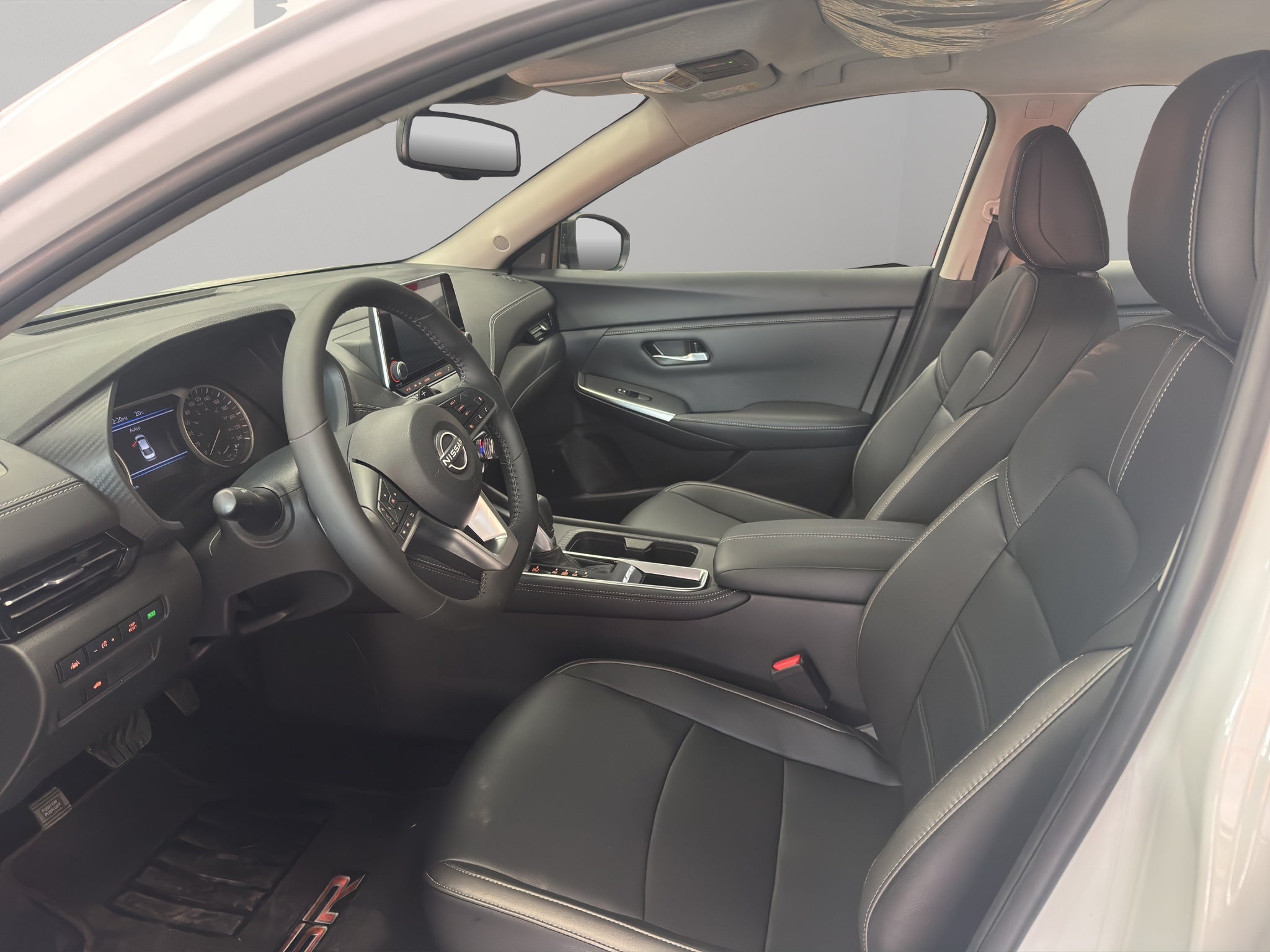 2025 Nissan Sentra 4 pts. SR Platinum, TA, a/ac. Aut., piel, QC, s. Bose, f. led, RA-18 (línea anterior)