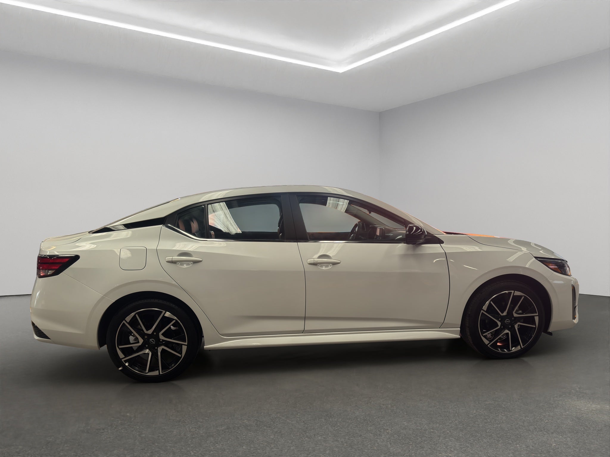 2025 Nissan Sentra 4 pts. SR Platinum, TA, a/ac. Aut., piel, QC, s. Bose, f. led, RA-18 (línea anterior)