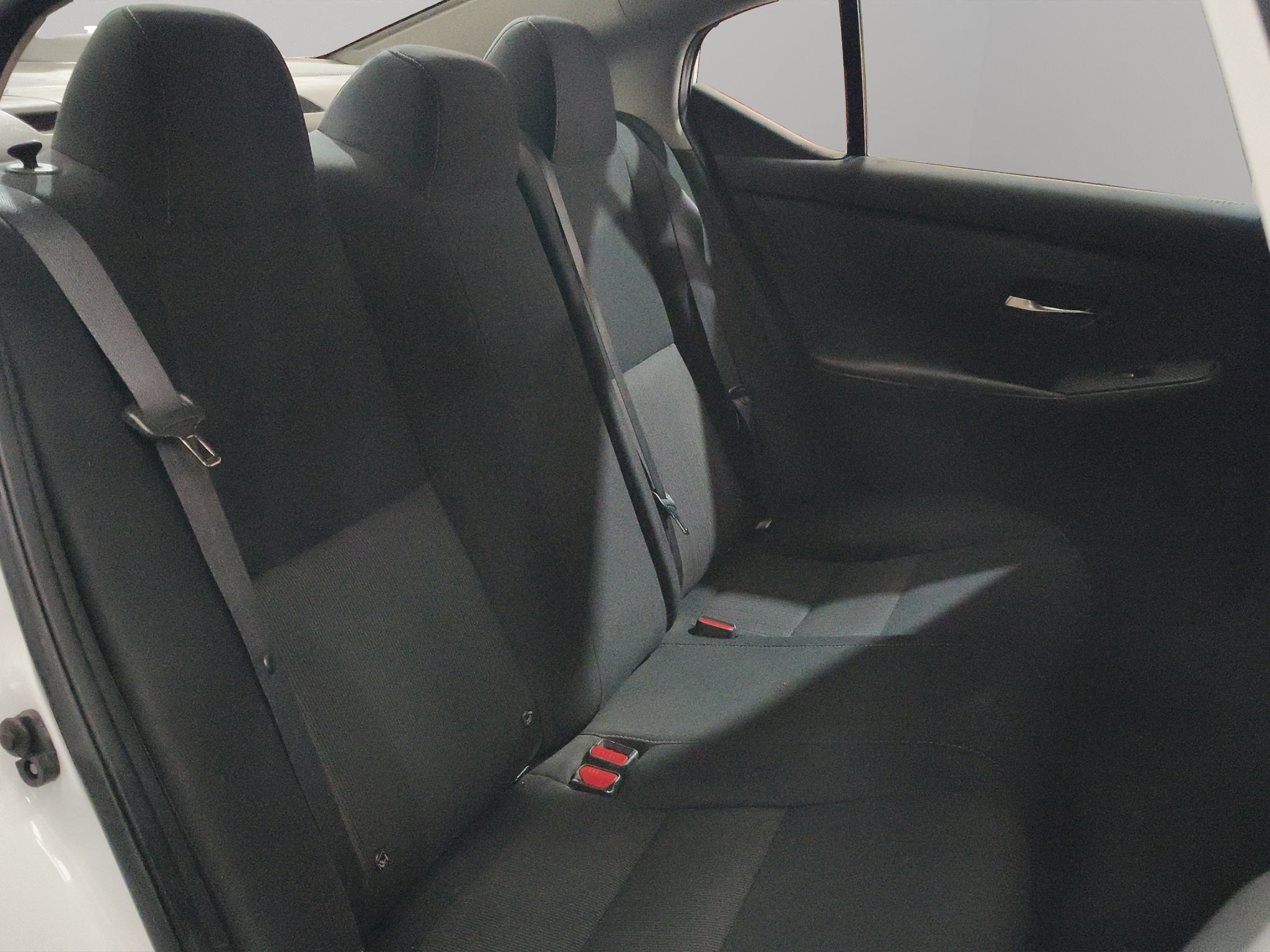 2022 Nissan Sentra 4 pts. Advance, TM6, a/ac., f. niebla, RA-16