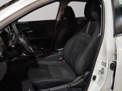 2022 Nissan Sentra 4 pts. Advance, TM6, a/ac., f. niebla, RA-16