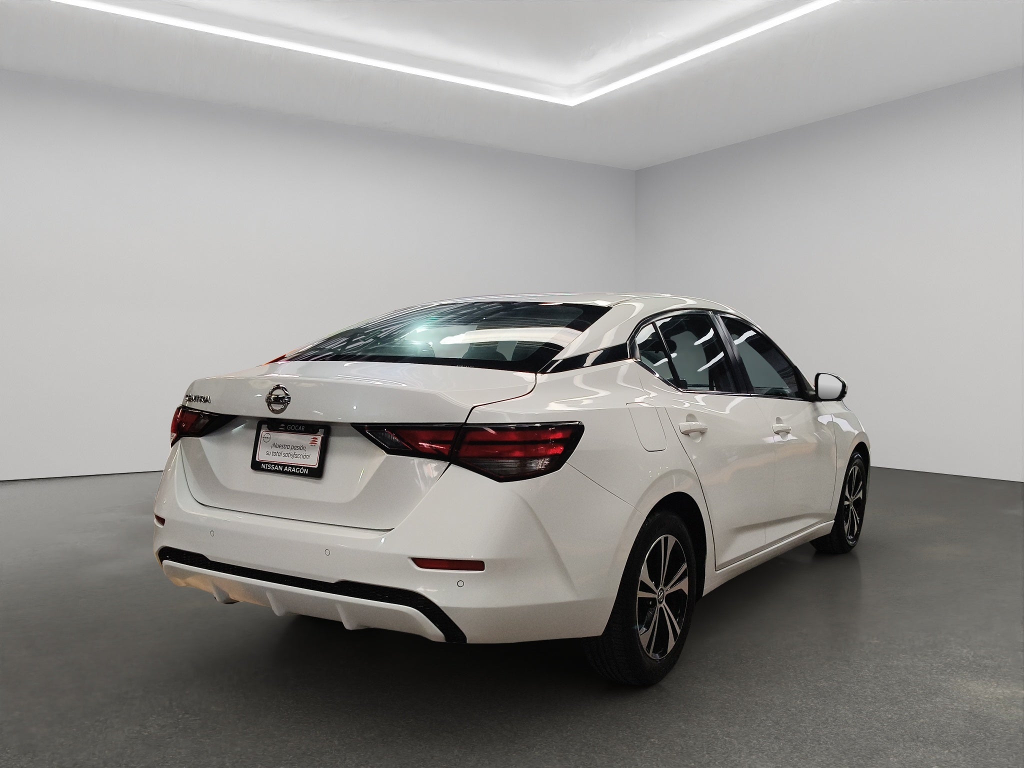 2022 Nissan Sentra 4 pts. Advance, TM6, a/ac., f. niebla, RA-16