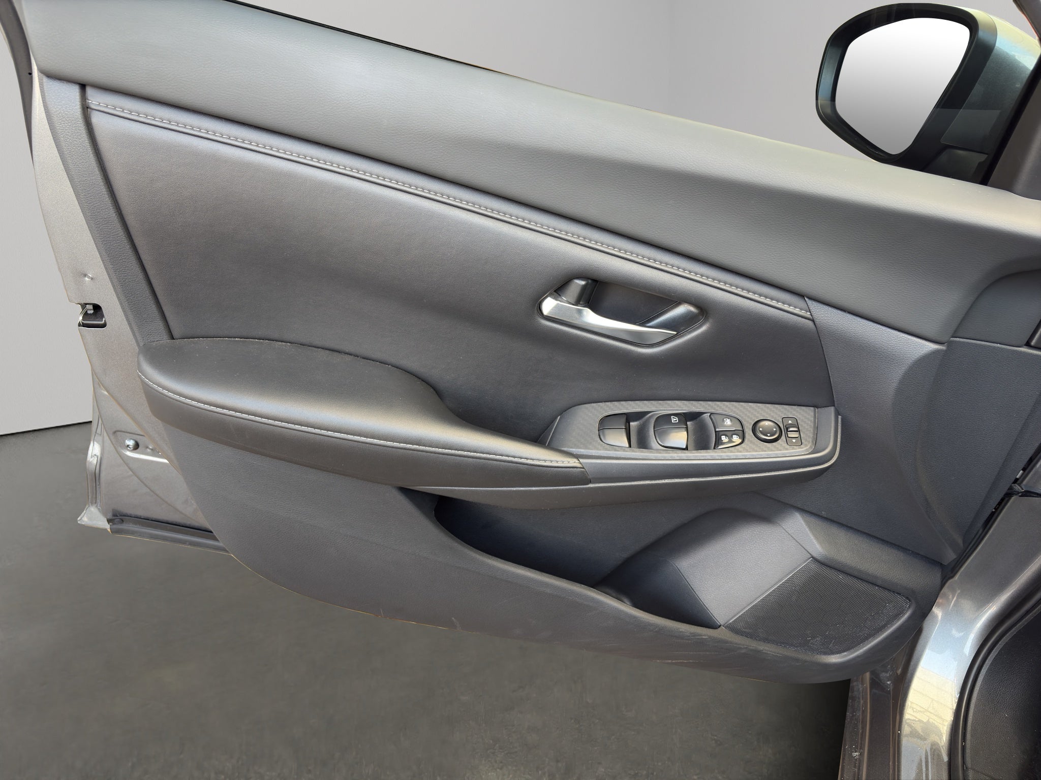 2023 Nissan Sentra 4 pts. Advance, CVT, a/ac., f. niebla, RA-16