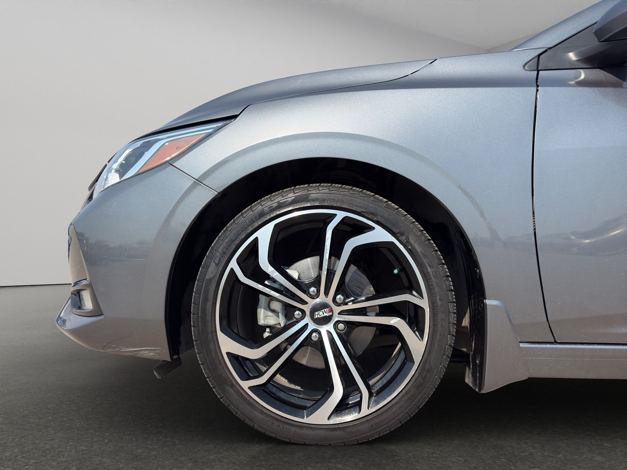 2023 Nissan Sentra 4 pts. Advance, CVT, a/ac., f. niebla, RA-16