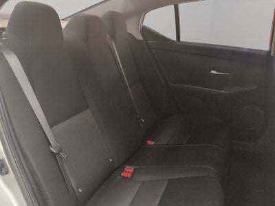 2023 Nissan Sentra 4 pts. Advance, CVT, a/ac., f. niebla, RA-16