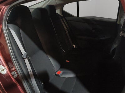 2025 Nissan Sentra 4 pts. Sense, CVT, a/ac., RA-16 (línea anterior)