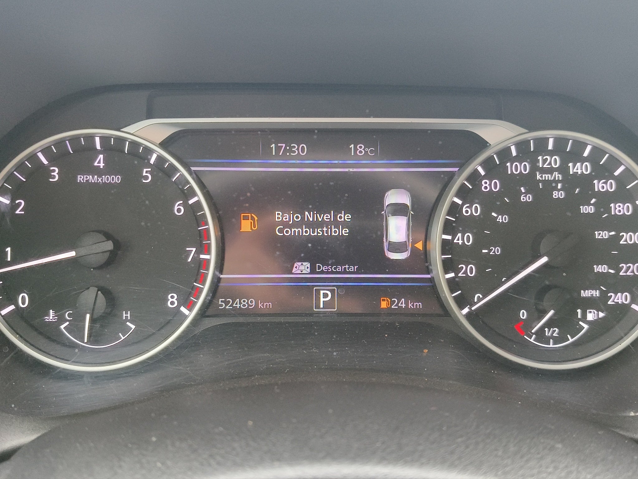 2024 Nissan Sentra 4 pts. SR, TA, a/ac., QC, s. Bose, f. led, RA-18
