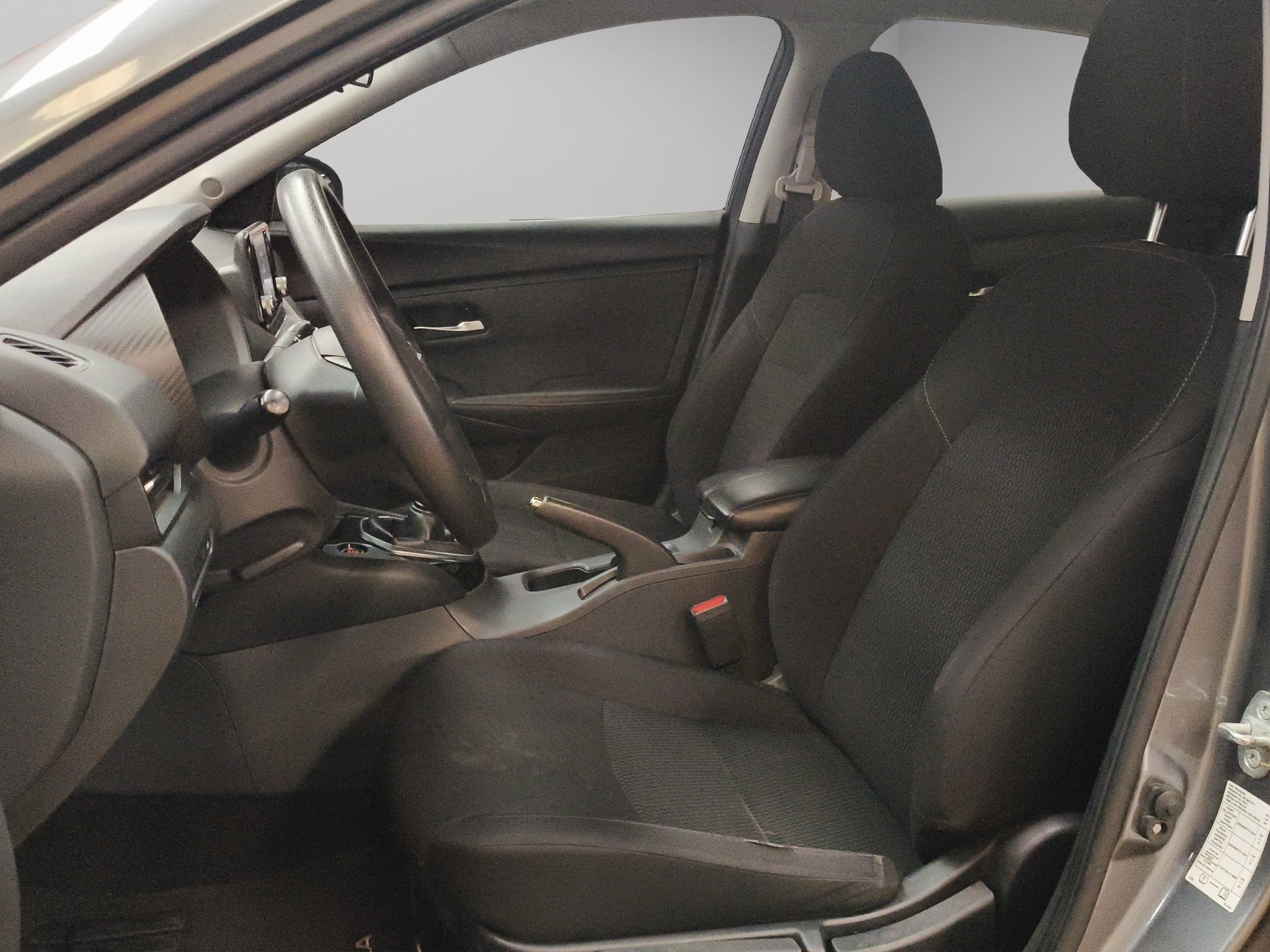 2023 Nissan Sentra 4 pts. Sense, TM6, a/ac., RA-16