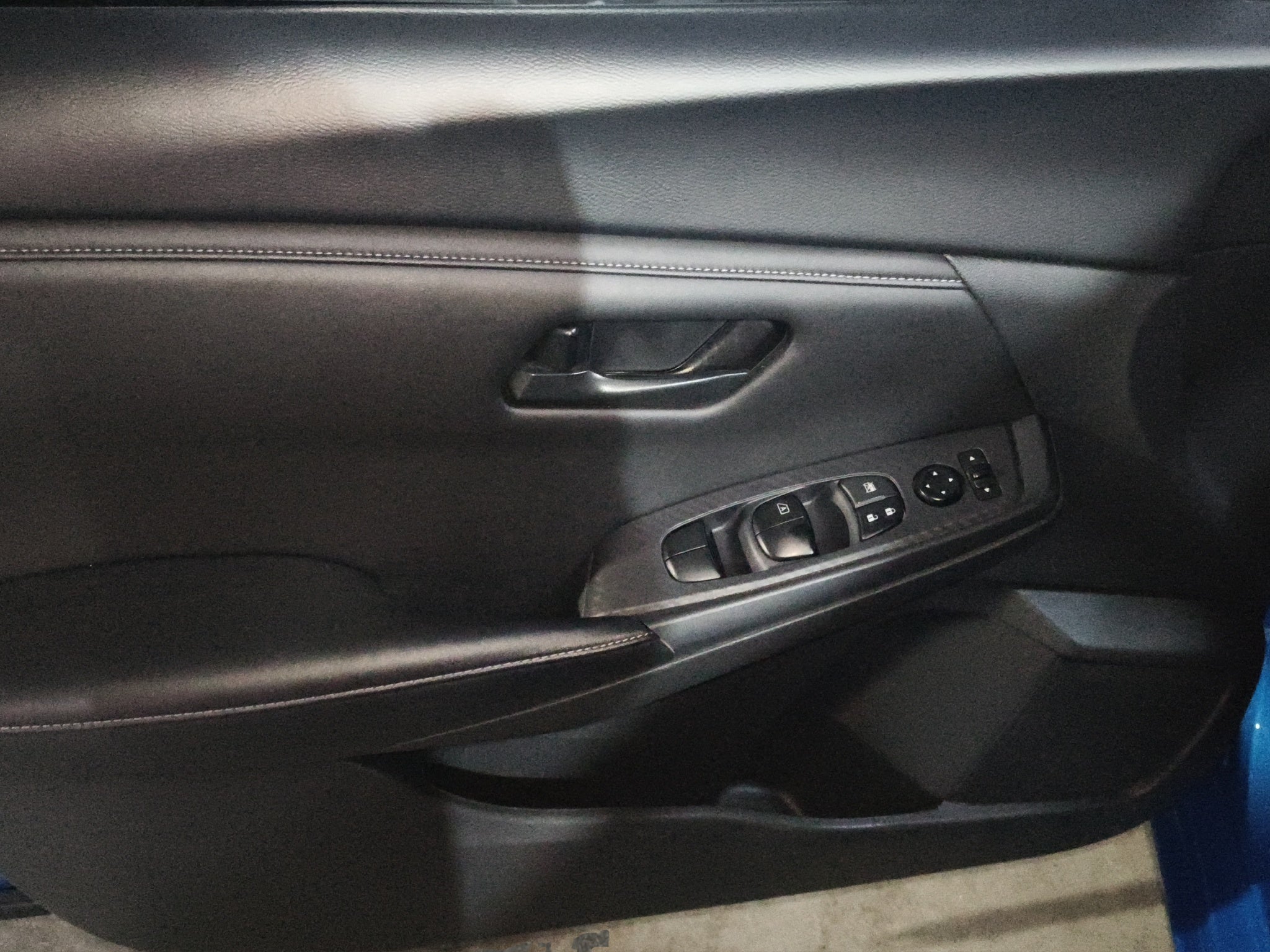 2024 Nissan Sentra 4 pts. Sense, CVT, a/ac., RA-16