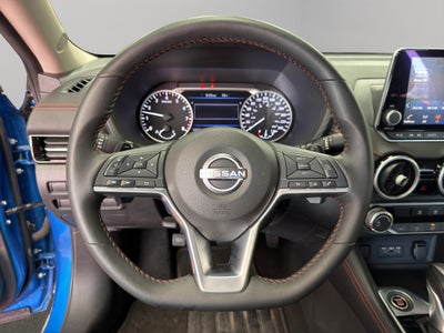 2025 Nissan Sentra 4 pts. SR, TA, a/ac., QC, s. Bose, f. led, RA-18 (línea anterior)