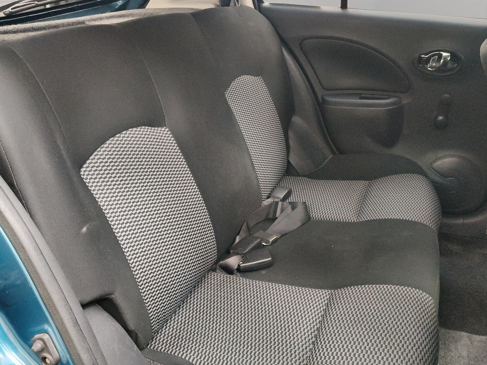 2018 Nissan March 5 pts. HB Sense, TM5, a/ac., CD, Bluetooth, R-14