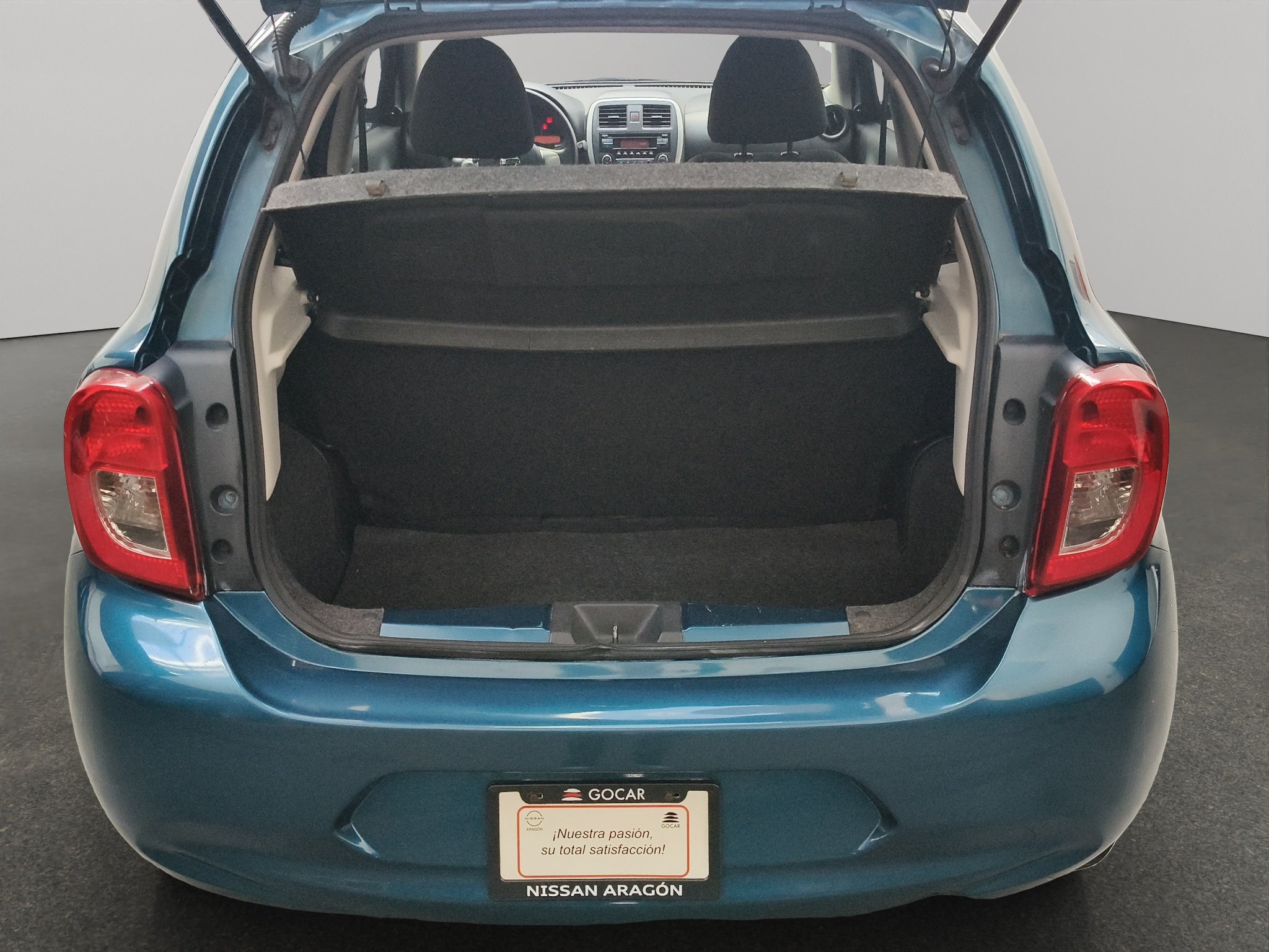 2018 Nissan March 5 pts. HB Sense, TM5, a/ac., CD, Bluetooth, R-14