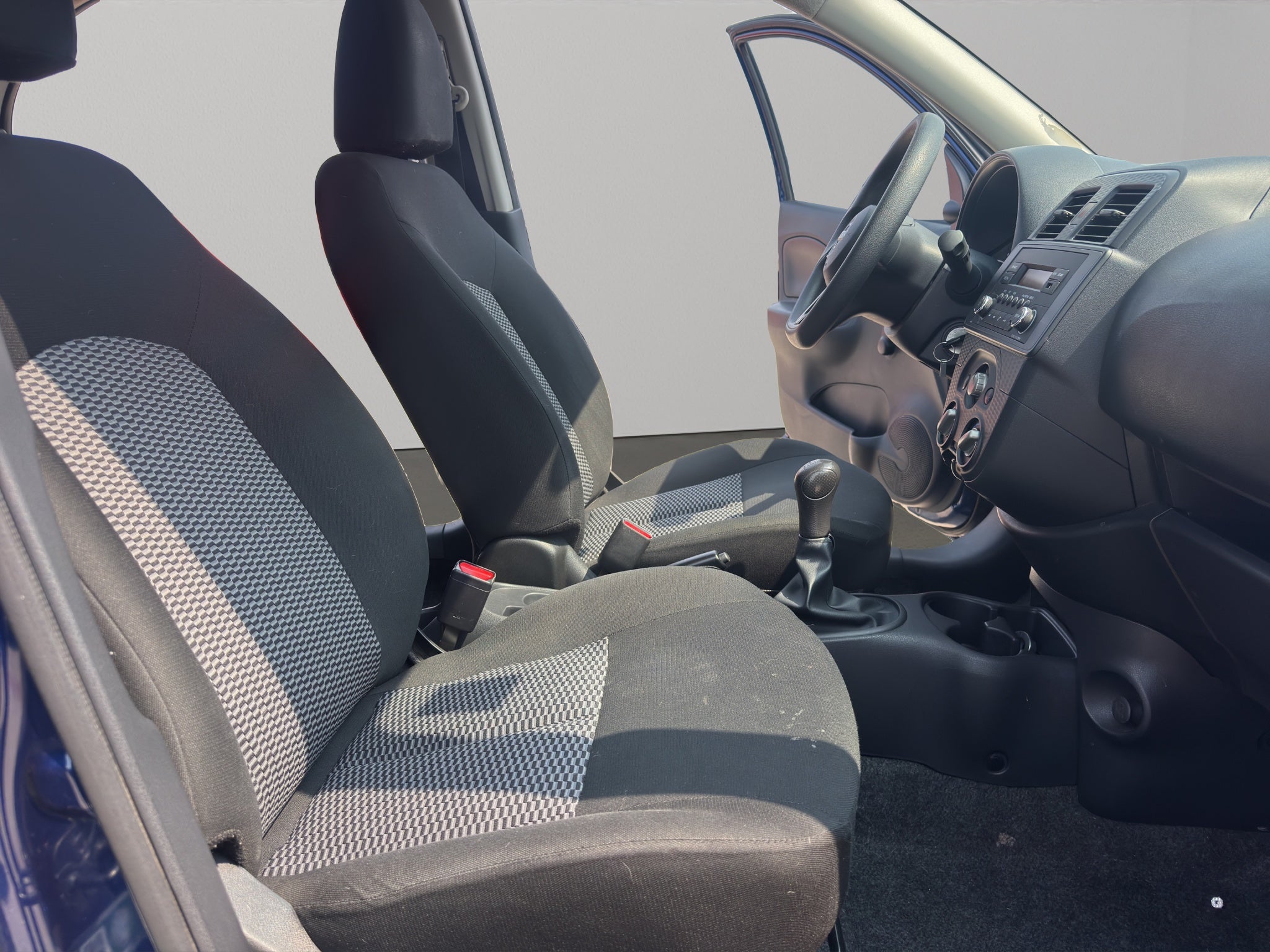 2023 Nissan March 5 pts. HB Sense, TM5, a/ac., R-14