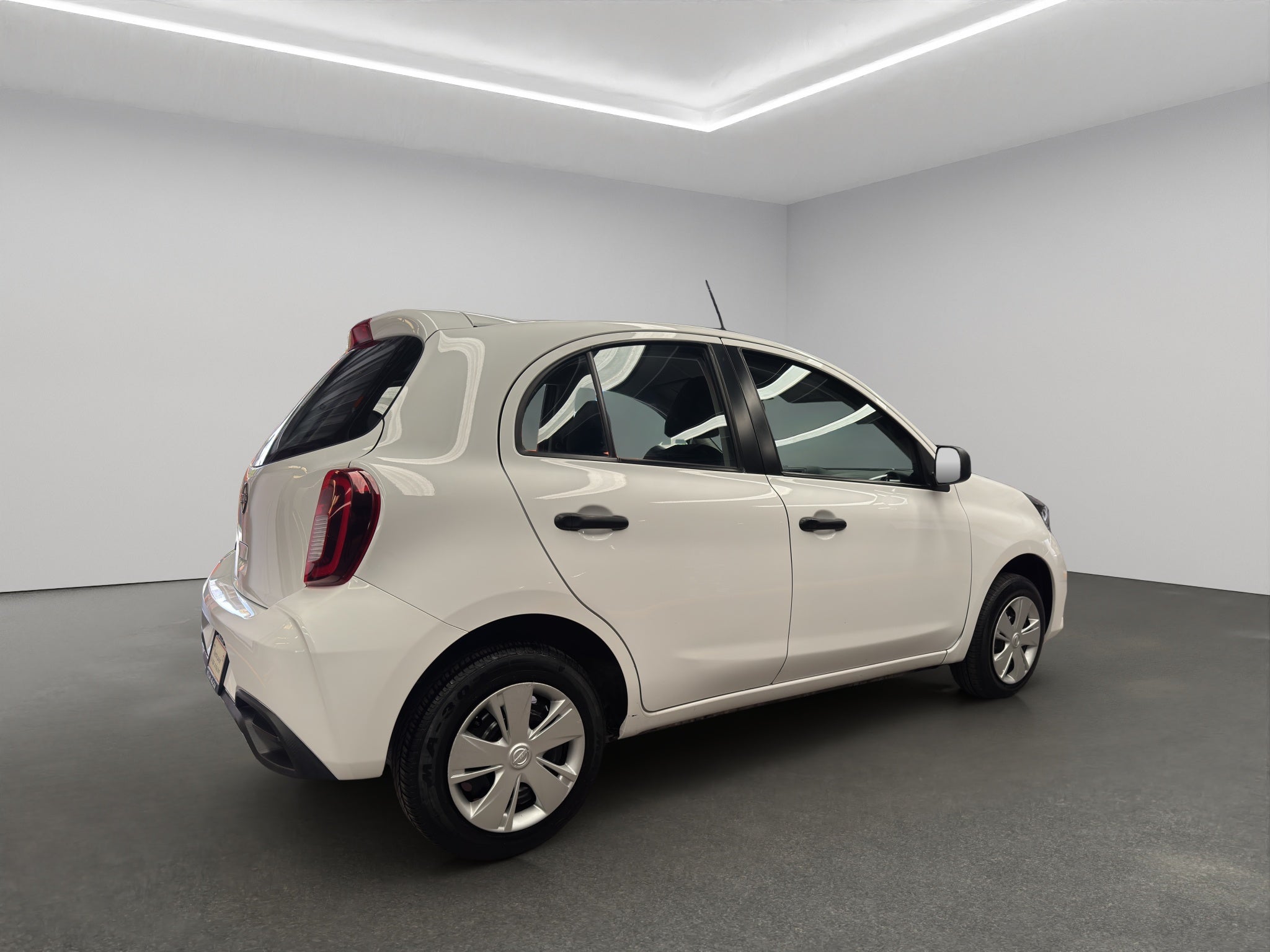 2024 Nissan March 5 pts. HB Sense, TM5, a/ac., R-14