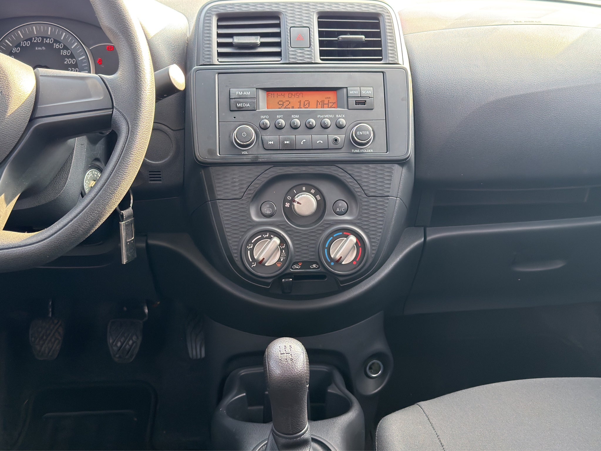 2023 Nissan March 5 pts. HB Sense, TM5, a/ac., R-14