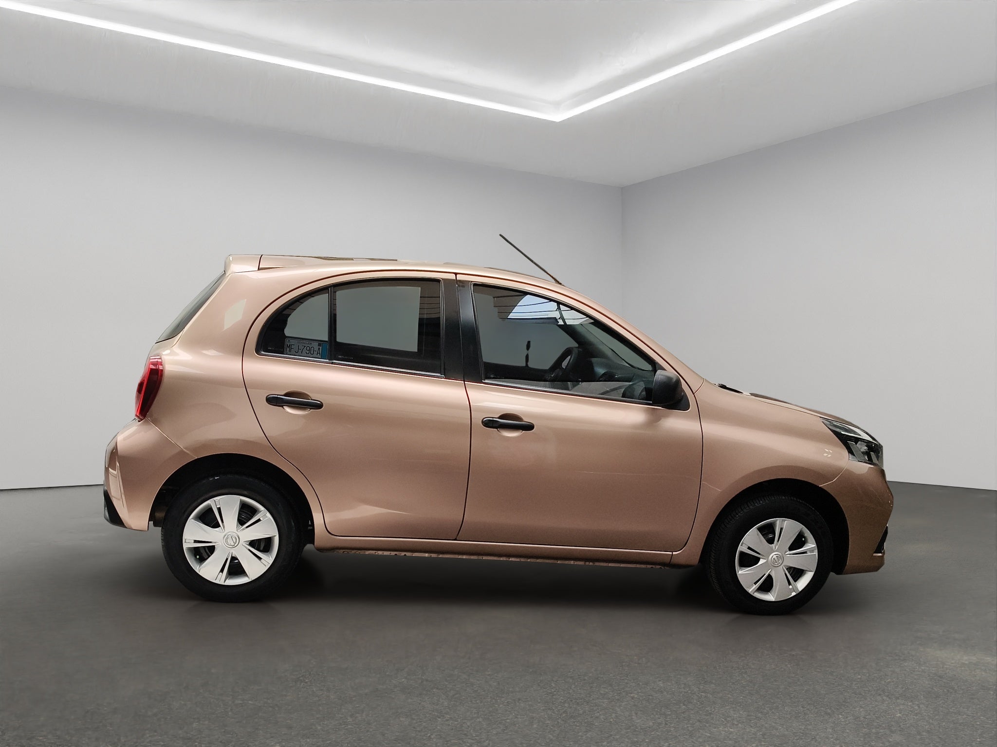 2023 Nissan March 5 pts. HB Sense, TM5, a/ac., R-14