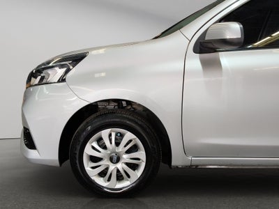 2021 Nissan March 5 pts. HB, Sense, TA, a/ac.,R-14(cambio de línea)