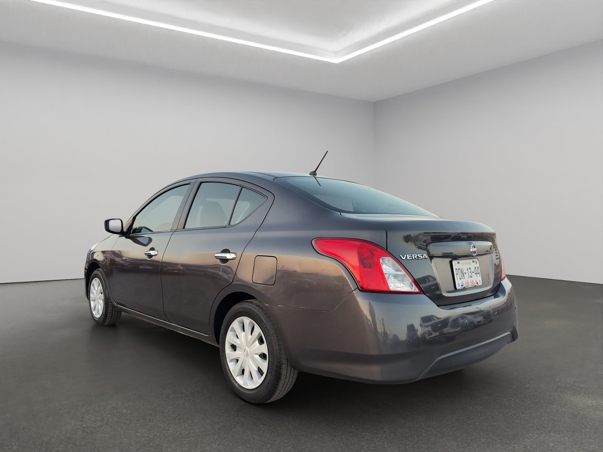 2018 Nissan Versa 4 pts. Sense, TA, a/ac., VE