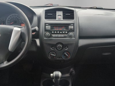 2019 Nissan Versa 4 pts. Sense, TA, a/ac., VE (línea anterior)