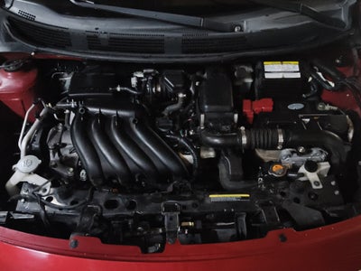 2019 Nissan Versa 4 pts. Sense, TA, a/ac., VE (línea anterior)